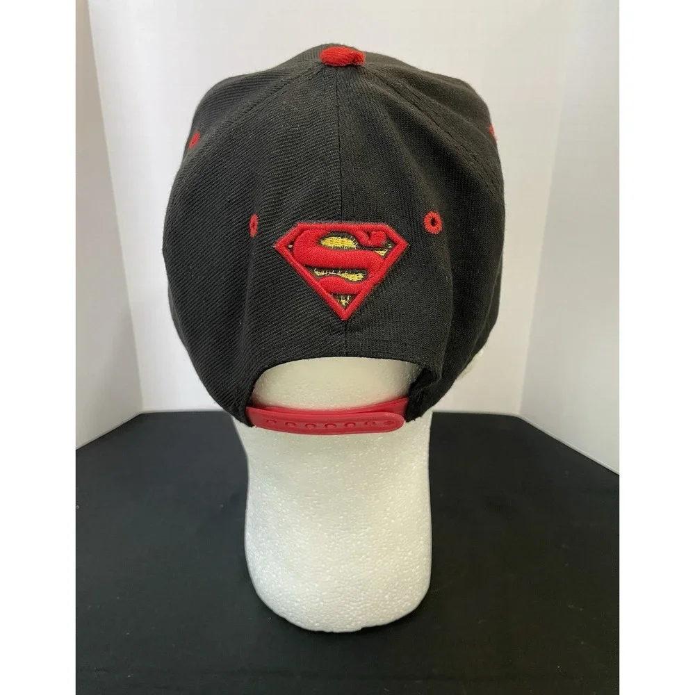 DC Comics Original Label Superman Split Logo Snapback Cap Hat Black w/ Red Brim